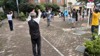 夏休みの朝は