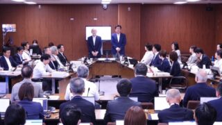 決算特別委員会